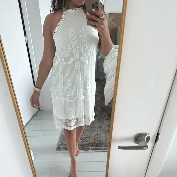 Embroidered Lace Jun Ivy Dress - Picture 7 of 9